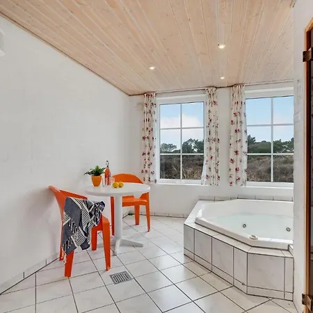 Awesome Home In Blavand With Sauna Tatil Evi