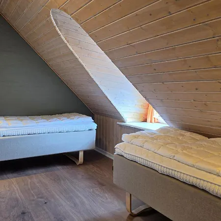 Awesome Home In Blavand With Sauna *